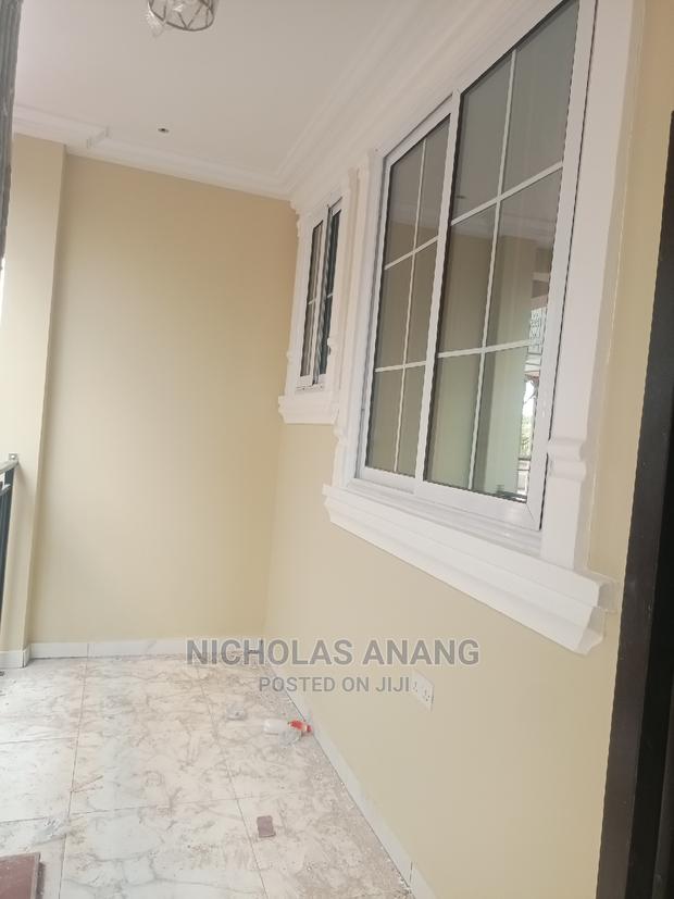 2bdrm Apartment in Dorns Properties, New Town for rent · Photo 6