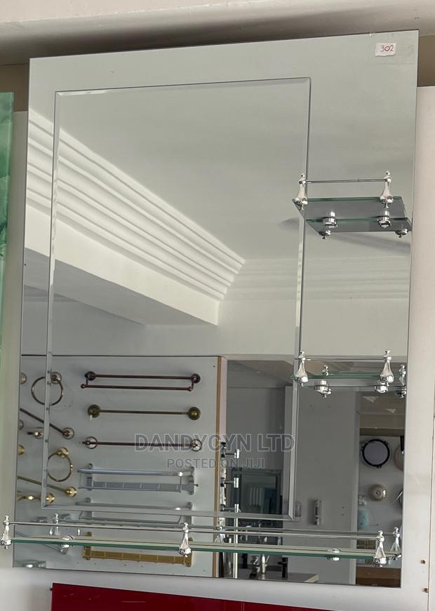 Bathroom Mirror · Photo 4