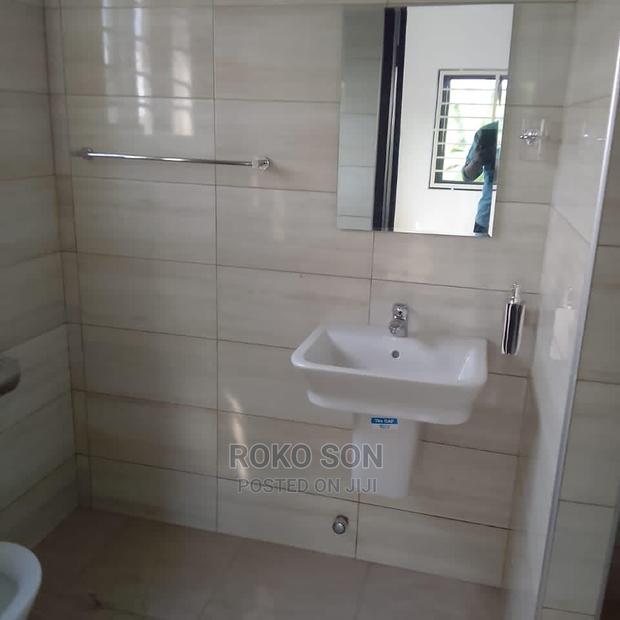 3bdrm Duplex in Dr Roko, The Mall for rent · Photo 3
