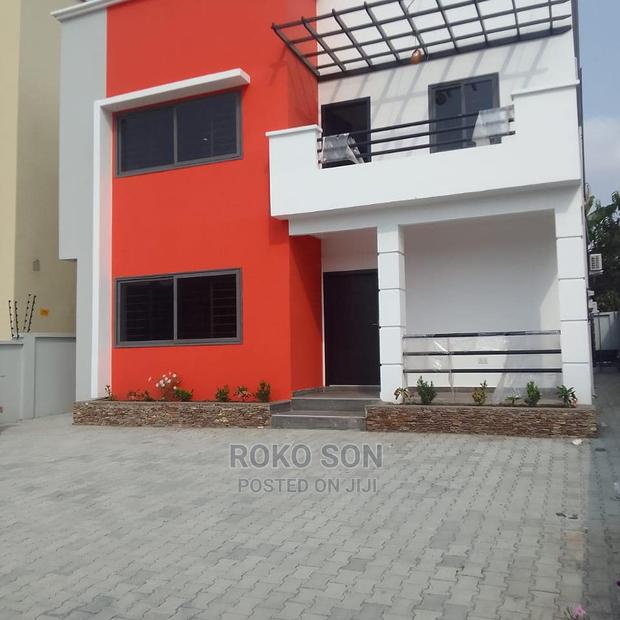 3bdrm Duplex in Dr Roko, The Mall for rent · Photo 1