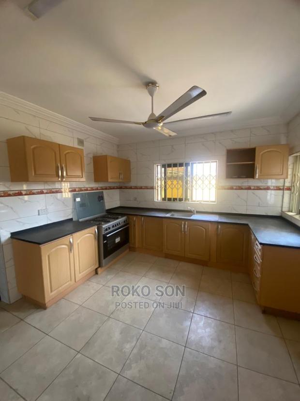 4bdrm Duplex in Dr Roko, Adjiriganor for rent · Photo 2