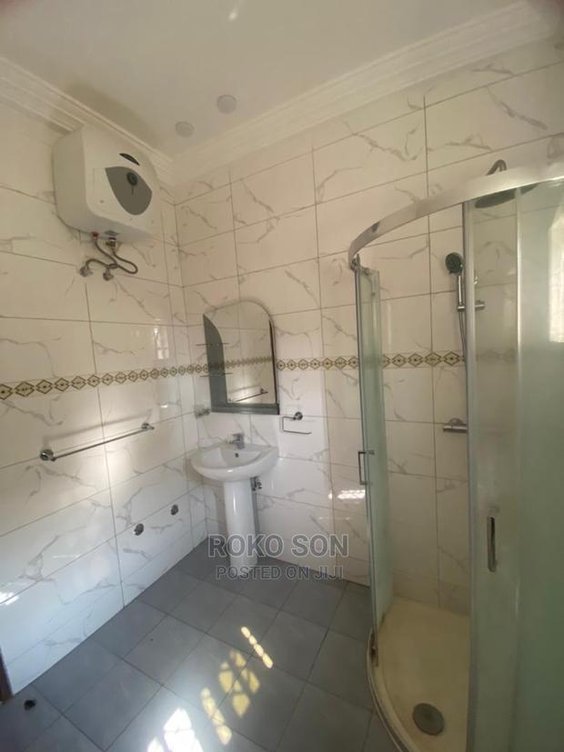 4bdrm Duplex in Dr Roko, Adjiriganor for rent · Photo 5