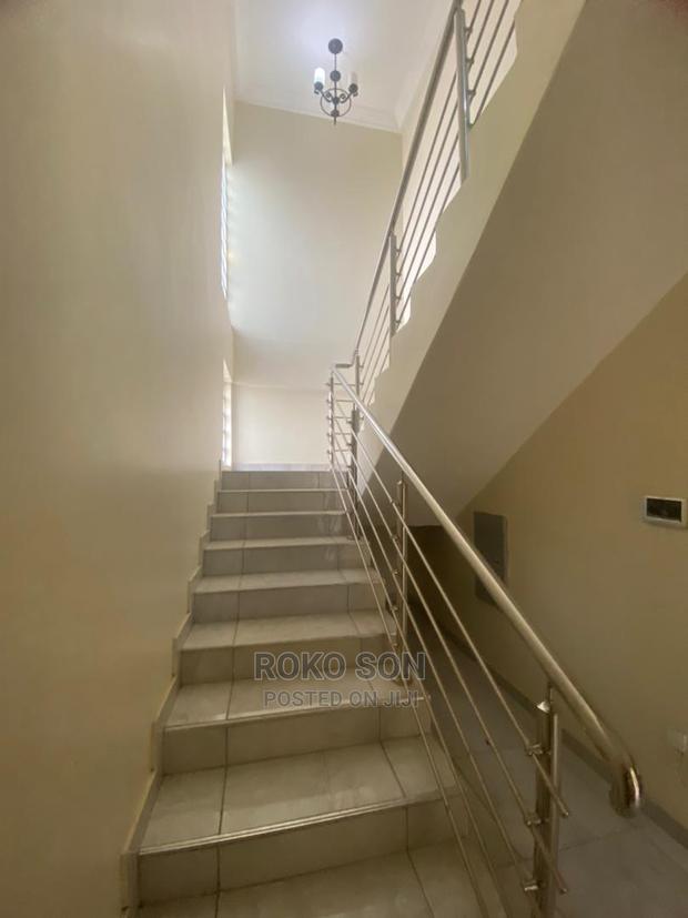 4bdrm Duplex in Dr Roko, Adjiriganor for rent · Photo 7
