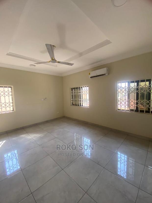 4bdrm Duplex in Dr Roko, Adjiriganor for rent · Photo 8
