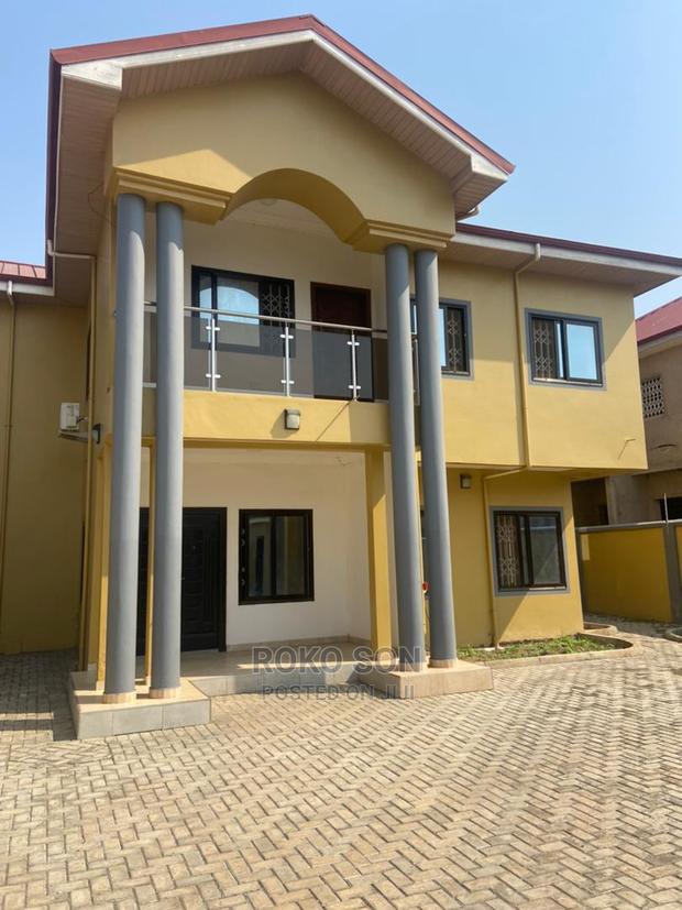 4bdrm Duplex in Dr Roko, Adjiriganor for rent · Photo 1