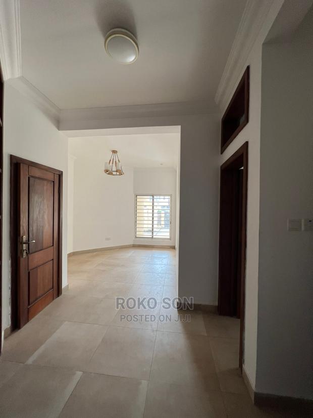 4bdrm Duplex in Dr Roko, East Legon for Rent · Photo 3