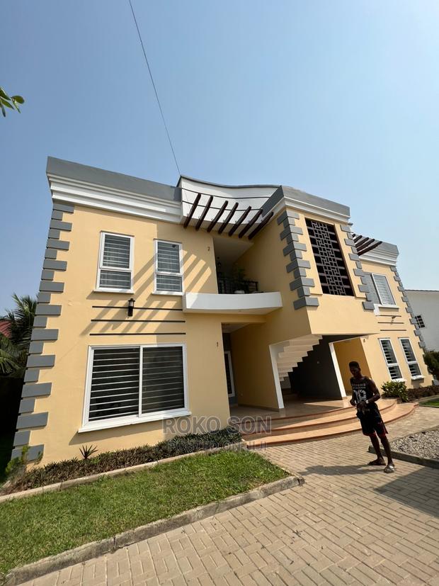 4bdrm Duplex in Dr Roko, East Legon for Rent · Photo 1