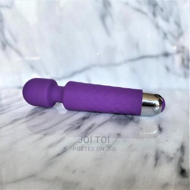 Vibrator Wand Massager · Photo 2