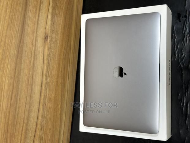 Laptop Apple MacBook Pro 8GB Apple M2 SSD 256GB · Photo 4