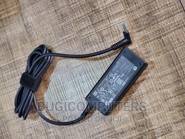 HP Small Pin Charger Blue Mouth · Photo 3