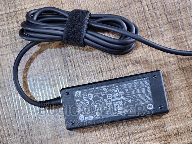 HP Small Pin Charger Blue Mouth · Photo 5