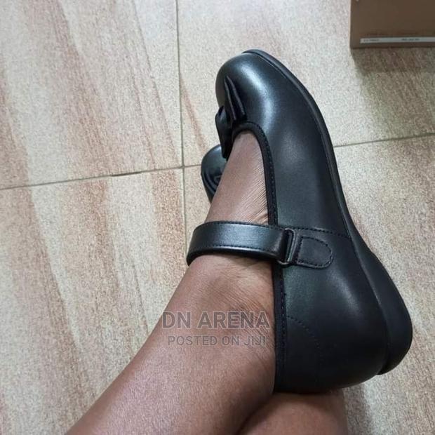 Girls Black Shoes · Photo 5