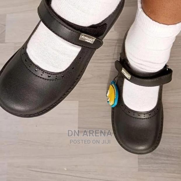 Girls Black Shoes · Photo 2