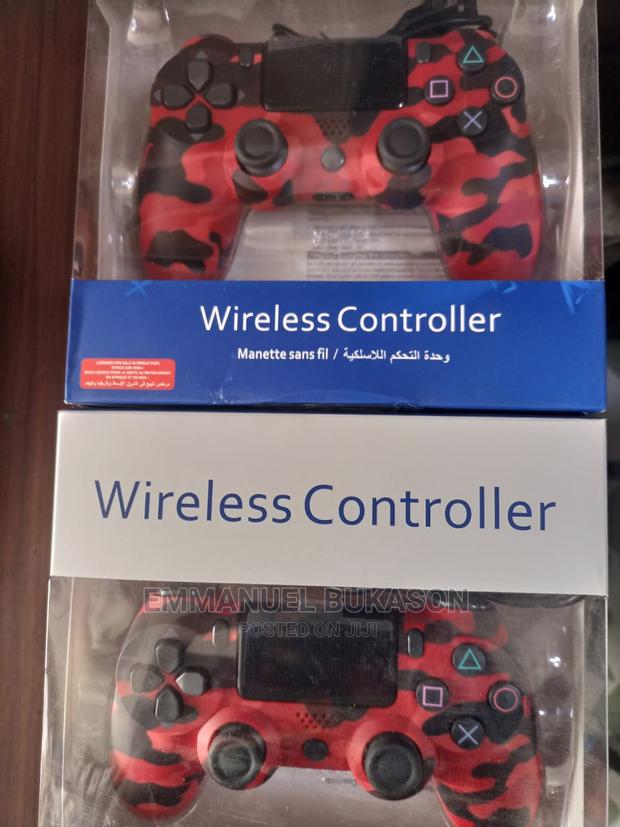 PS4 Controller Red (Camouflaged Colour) · Photo 1