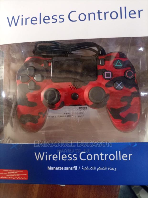 PS4 Controller Red (Camouflaged Colour) · Photo 2