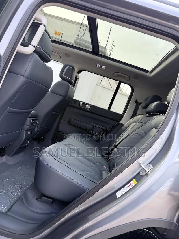 New BYD Leopard 5 2026 Gray · Photo 1