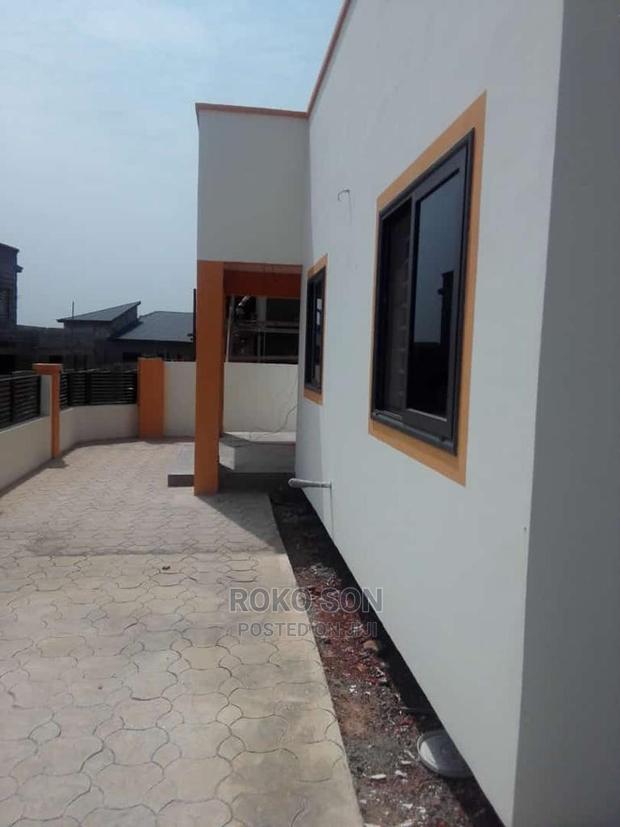 3bdrm Duplex in Dr Roko, Adenta for sale · Photo 4