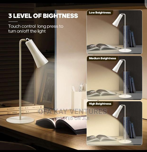 LED 3 in 1 Table Lamp · Photo 1