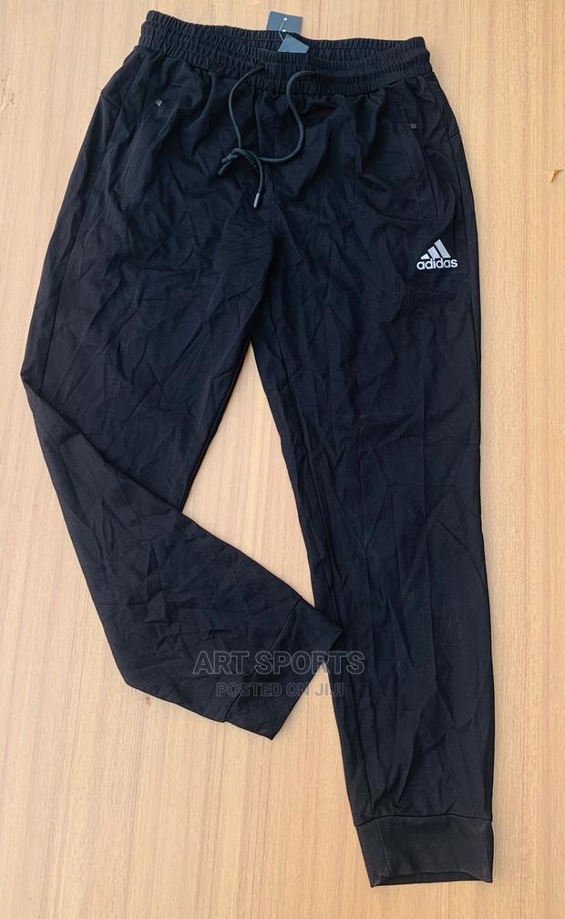 Adidas Joggers · Photo 2