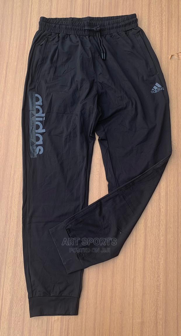 Adidas Joggers · Photo 1