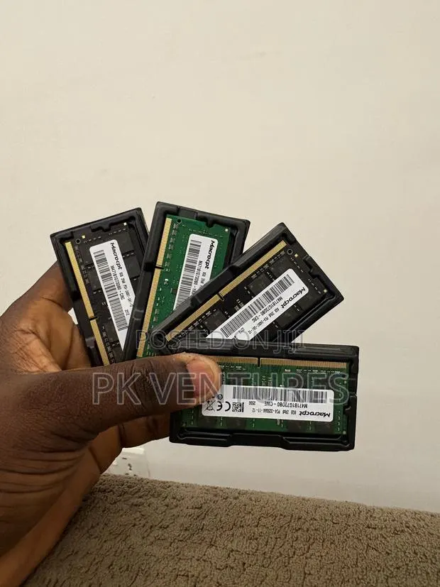 Ddr3l and Ddr4 8gb Ram · Photo 1
