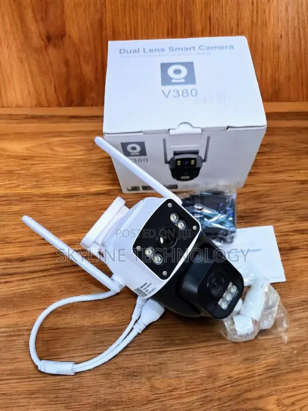 Dual Lens 4g Smart CCTV Camera · Photo 1