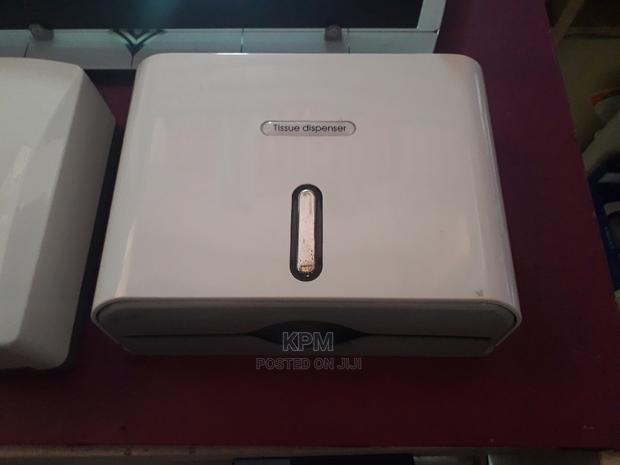 Rectangular Tissue Dispenser · Photo 3
