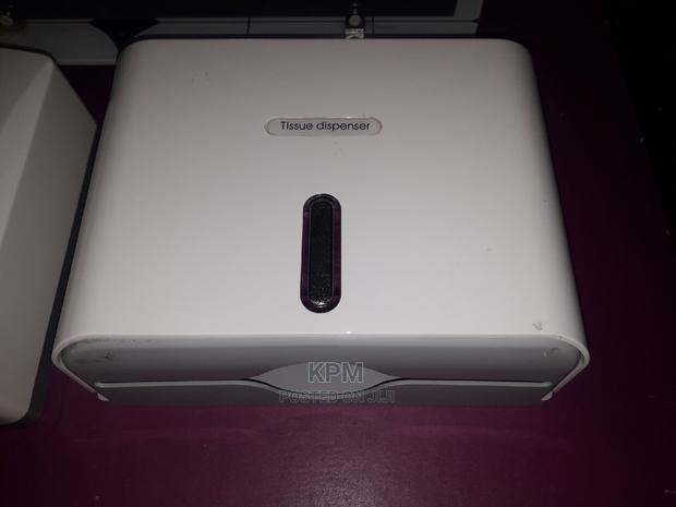 Rectangular Tissue Dispenser · Photo 1