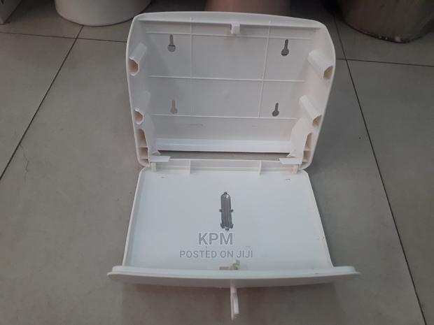Rectangular Tissue Dispenser · Photo 6