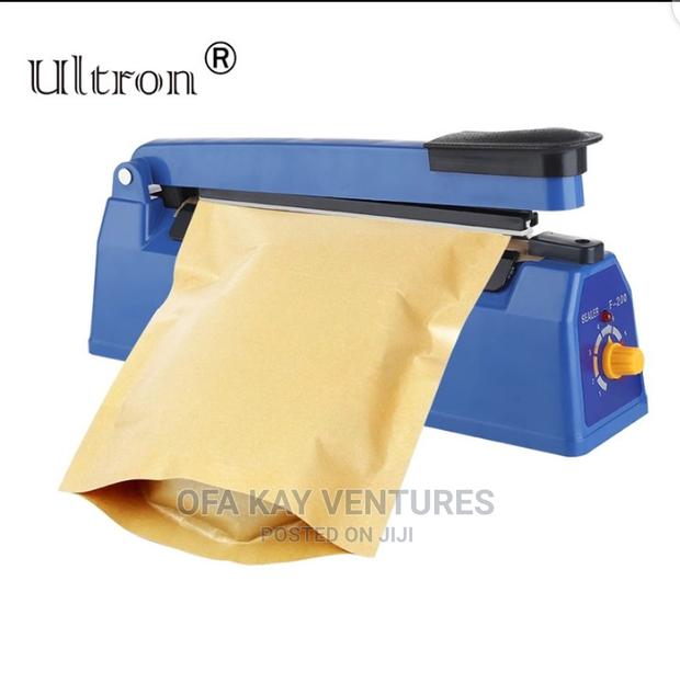 Electric Plastic Bag Sealing Machine · Photo 1