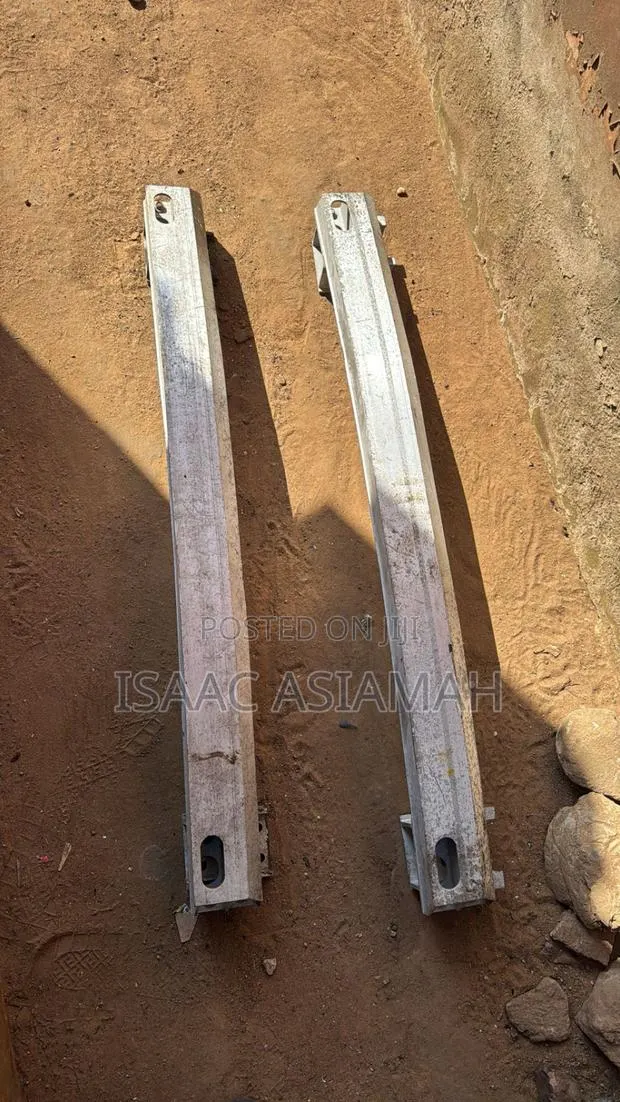 CRV 2017,2019,2020,2021,2022,2023,2024,2025 Back Reinforcement Bar · Photo 1
