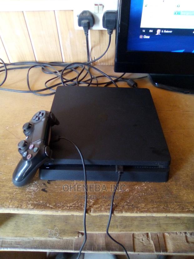 Ps4 Slim Jailbreak With FC27 + More Games +2 Controllers · Photo 5
