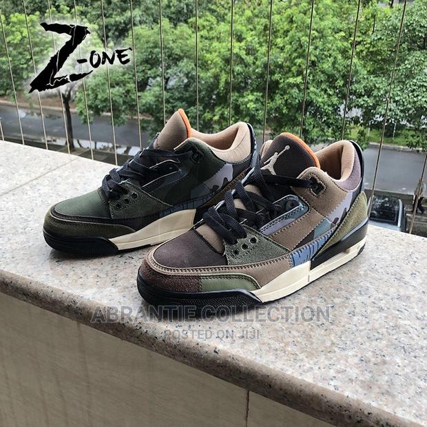 Air Jordan Retro 3 Patchwork · Photo 2