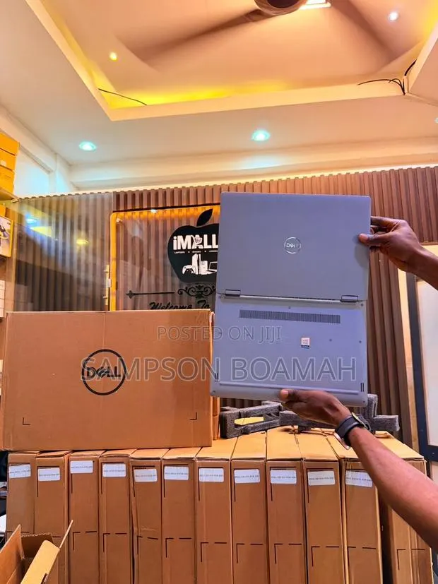 New Laptop Dell Latitude 3310 2-in-1 8GB Intel Core i5 SSD 256GB · Photo 1