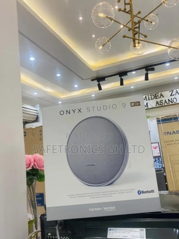 Buy Clear Sound Harman Kardon Onyx Studio 9 Speaker · Photo 1