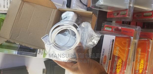 Original Macbook Pro Charger · Photo 6