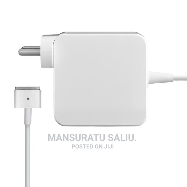 Original Macbook Pro Charger · Photo 7