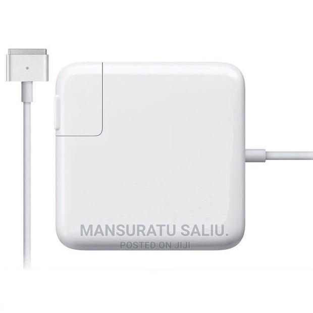 Original Macbook Pro Charger · Photo 8