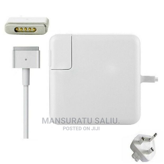 Original Macbook Pro Charger · Photo 1