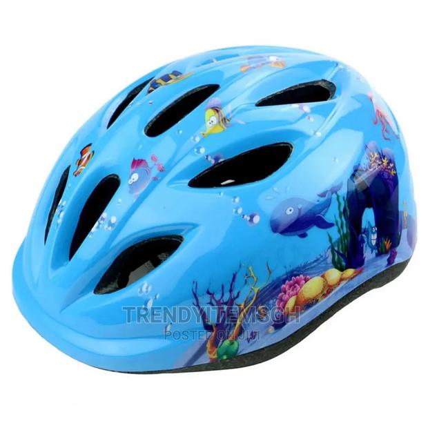 Kids Helmet + Knee and Elbow Protective Pad · Photo 3