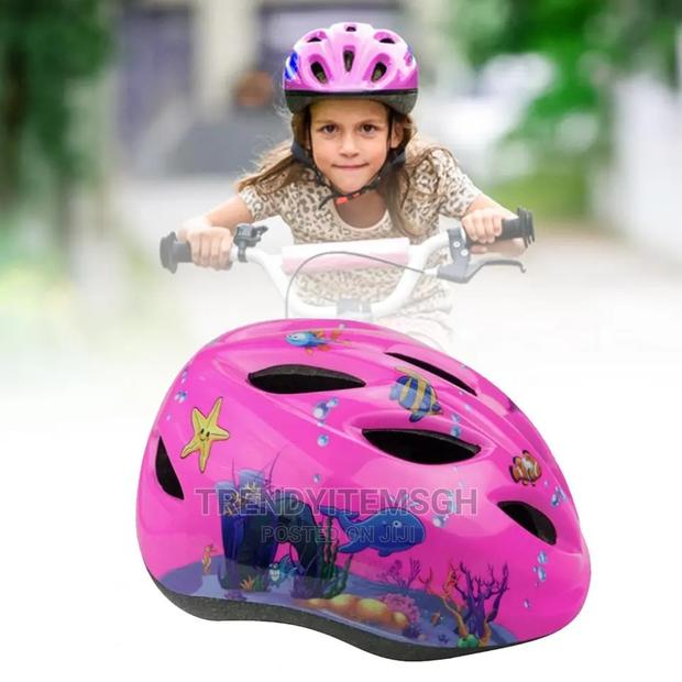 Kids Helmet + Knee and Elbow Protective Pad · Photo 4