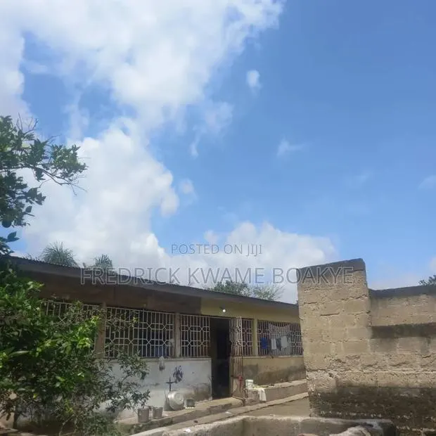 3bdrm House in Brother K Estate, Kumasi Metropolitan for sale · Photo 1