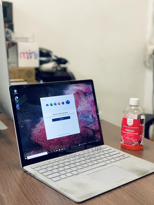 Laptop Microsoft Surface Laptop 2 8GB Intel Core i5 SSD 256GB · Photo 1