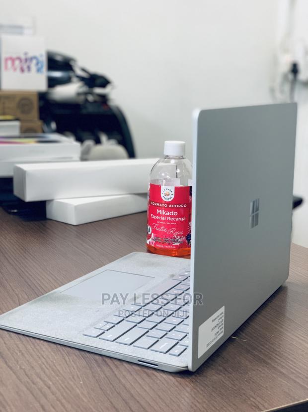 Laptop Microsoft Surface Laptop 2 8GB Intel Core i5 SSD 256GB · Photo 3