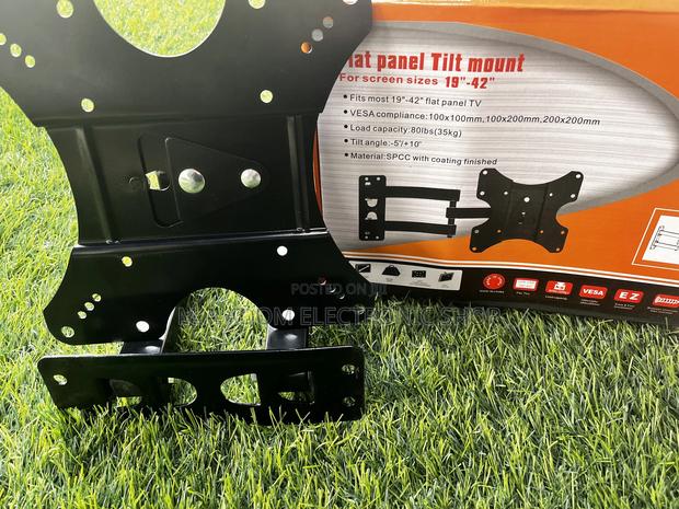 Flat Panel Mount for Monitors · Photo 1