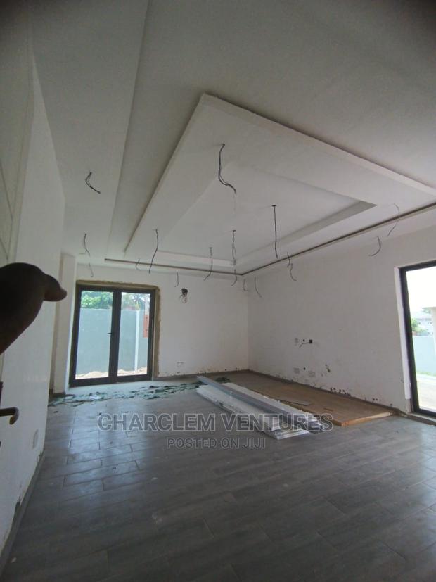3bdrm Townhouse/Terrace in Charclem Ventures, North Legon for Sale · Photo 4