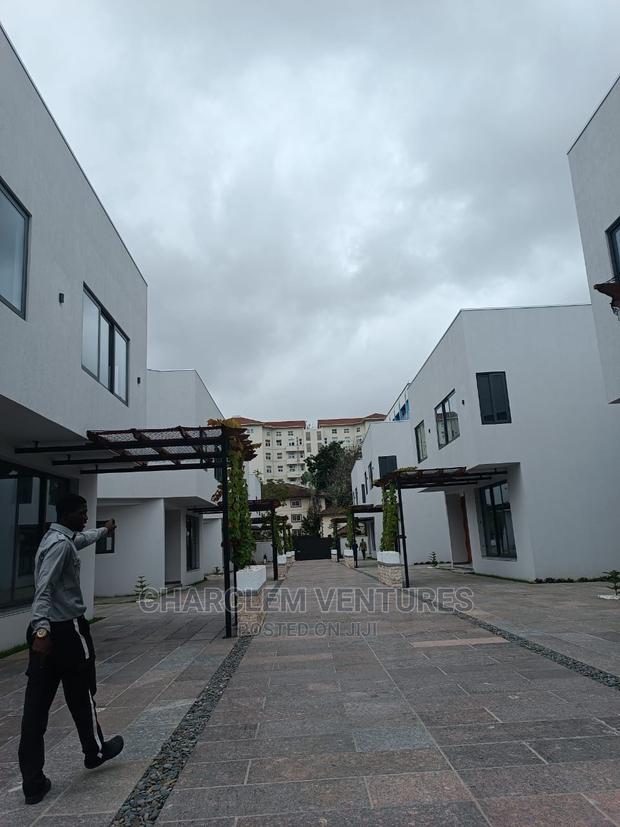 3bdrm Townhouse / Terrace in Charclem Ventures, Accra Metropolitan · Photo 3