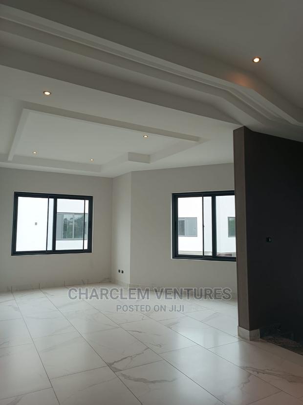 3bdrm Townhouse / Terrace in Charclem Ventures, Accra Metropolitan · Photo 5