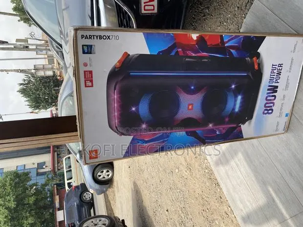 Transform Any Venue Using the Unique JBL Partybox 710 Pro · Photo 1