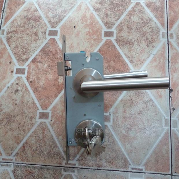 Door Lock Rosette Styled( De Great Keyes) · Photo 2